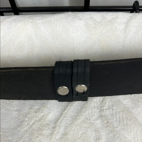 Chicos Brushed Black Leather Belt with stunning Silver hardware - Picture 3 of 3